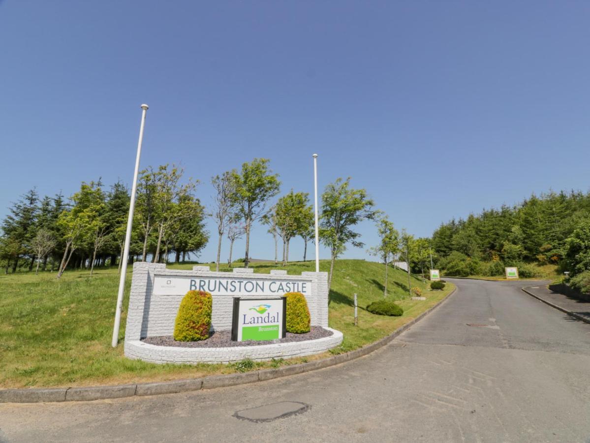 Brunston Castle Lodge 格文 外观 照片